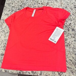 NWT! Lululemon Swiftly Tech Short-Sleeve Shirt 2.0 *Waist Length